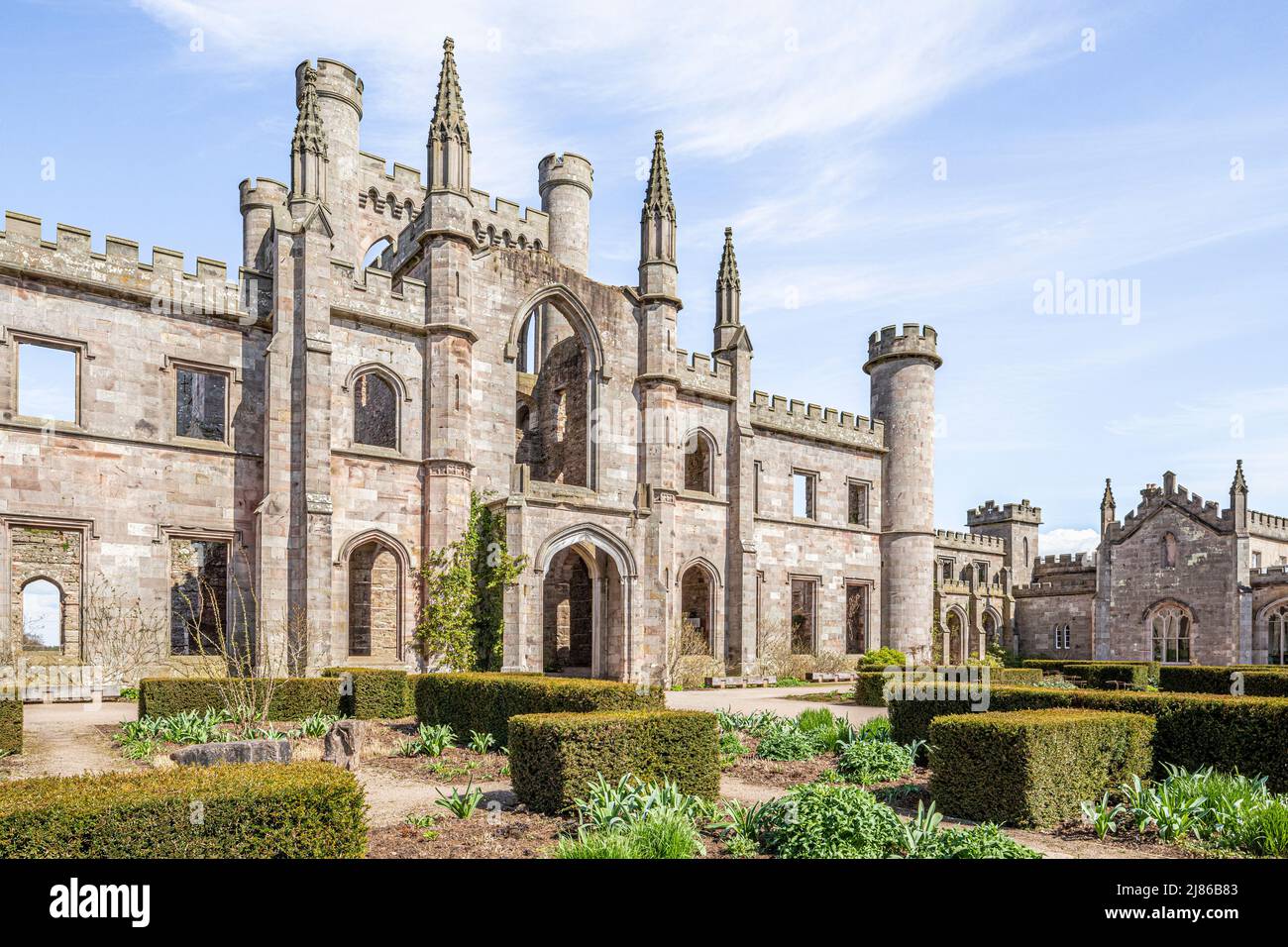 Château de Lowther dans le parc national de English Lake District près de Penrith, Cumbria, Angleterre Banque D'Images