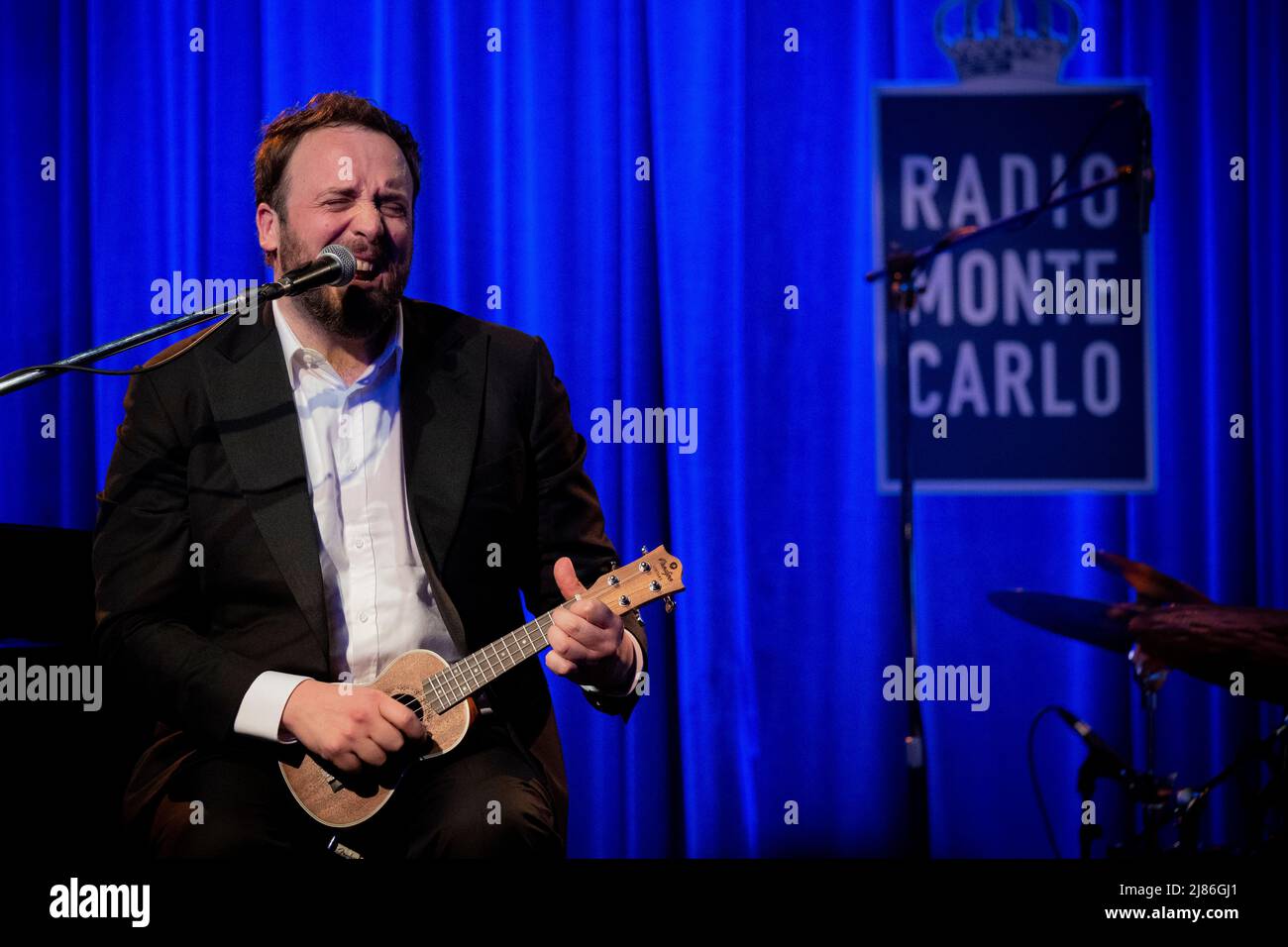 Milan italie 29 avril 2022 Raphaël Gualazzi en concert avec Andres Ulrich et Gianluca Nanni - Live at Blue Note © Andrea Ripamonti / Alay Banque D'Images