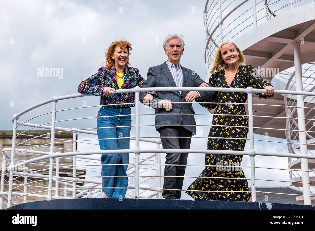 Tout devient une star musicale : Bonnie Langford, Denis Lawson & Kelly Ellis, à bord d'un bateau Ocean Mist, Leith, Édimbourg, Écosse, Royaume-Uni Banque D'Images