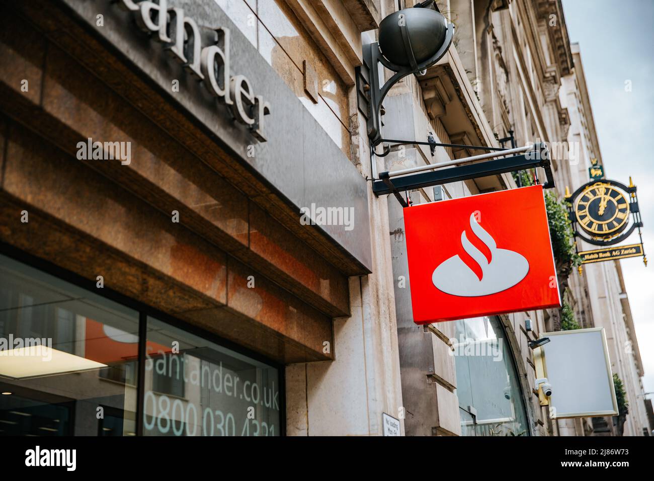 Santander Bank Branch, Londres Banque D'Images