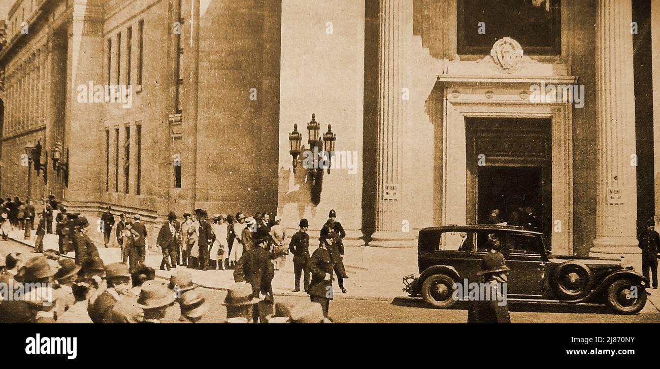 19th 1933 juillet - ouverture du Temple de Freemason, Great Queen St, Londres par les ordres Grand Maître Duc de Connaught.jpg - 2J8 Banque D'Images