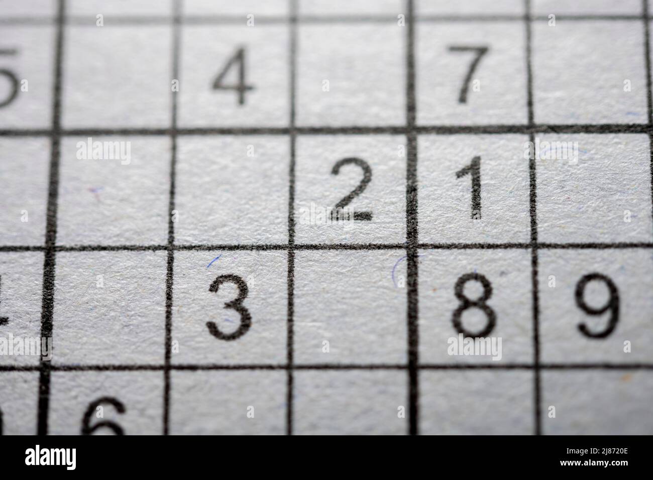Puzzle de sudoku vierge sur le journal gros plan Banque D'Images