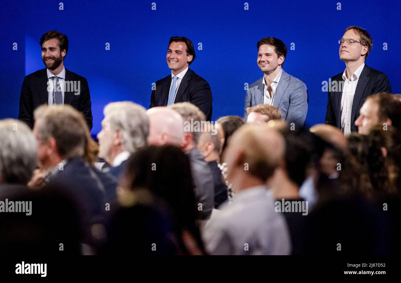 Newgein, pays-Bas. 13th mai 2022. 2022-05-13 20:31:16 NEWGEIN - membres du Parlement Freek Jansen, Thierry Baudet, Gideon van Meijeren et Pepijn van Houwelingen (de gauche à droite) lors d'un débat de la Chambre des communes sur le Forum pour la démocratie où la question de savoir si la faction de la Chambre des représentants doit accepter ou rejeter la nouvelle loi référendaire. Les membres du parti peuvent alors voter sur cette question lors d'une consultation des membres. ANP SEM VAN DER WAL pays-bas Out - belgique Out crédit: ANP/Alay Live News Banque D'Images