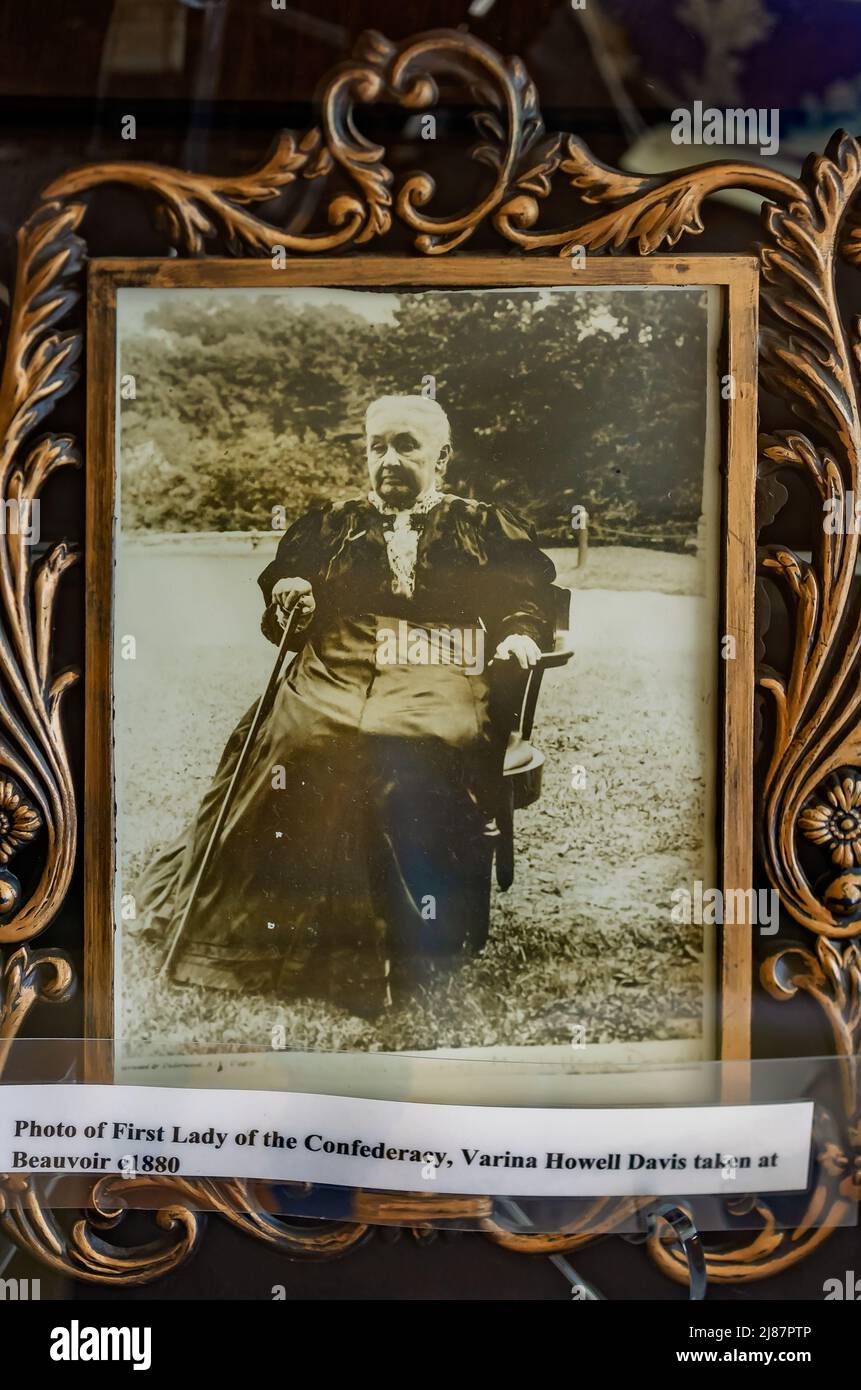 Un portrait de Varina Howell Davis, épouse du président confédéré Jefferson Davis, est exposé à la bibliothèque présidentielle de Jefferson Davis à Biloxi. Banque D'Images