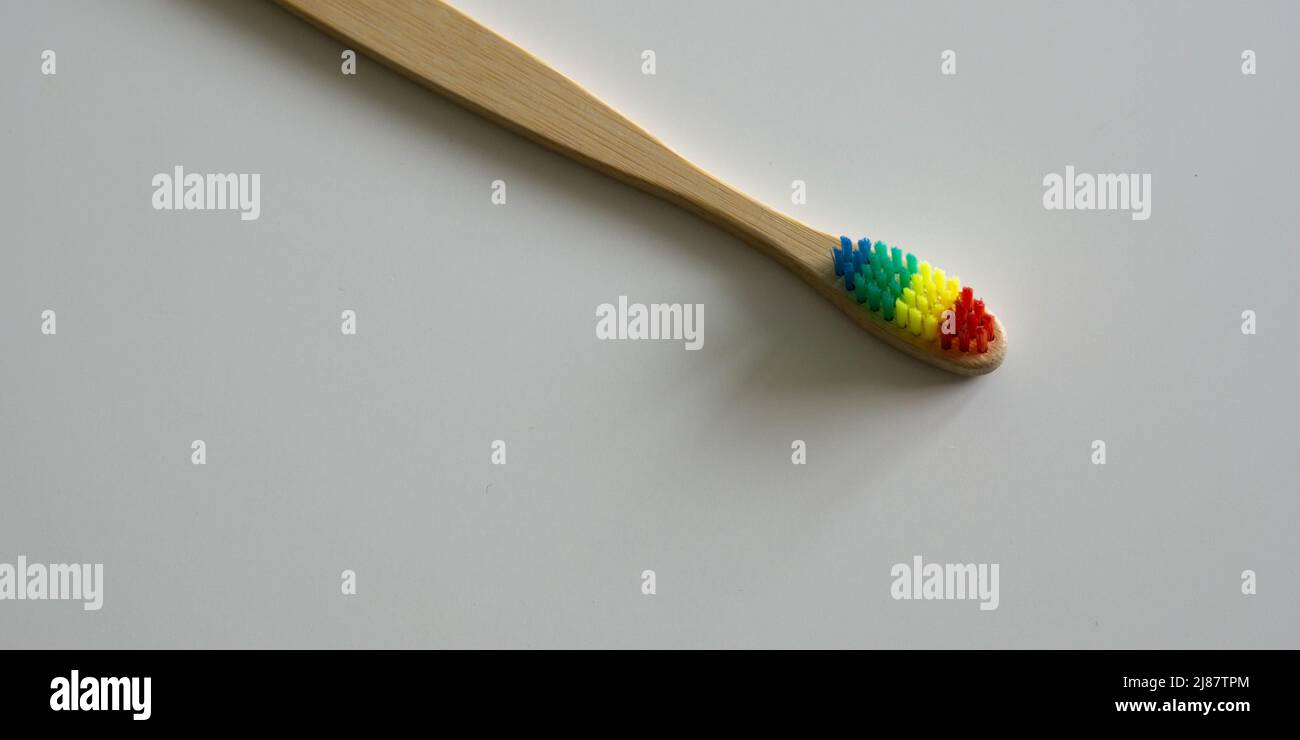 Brosse à dents écologique Rainbow Dental Banque D'Images