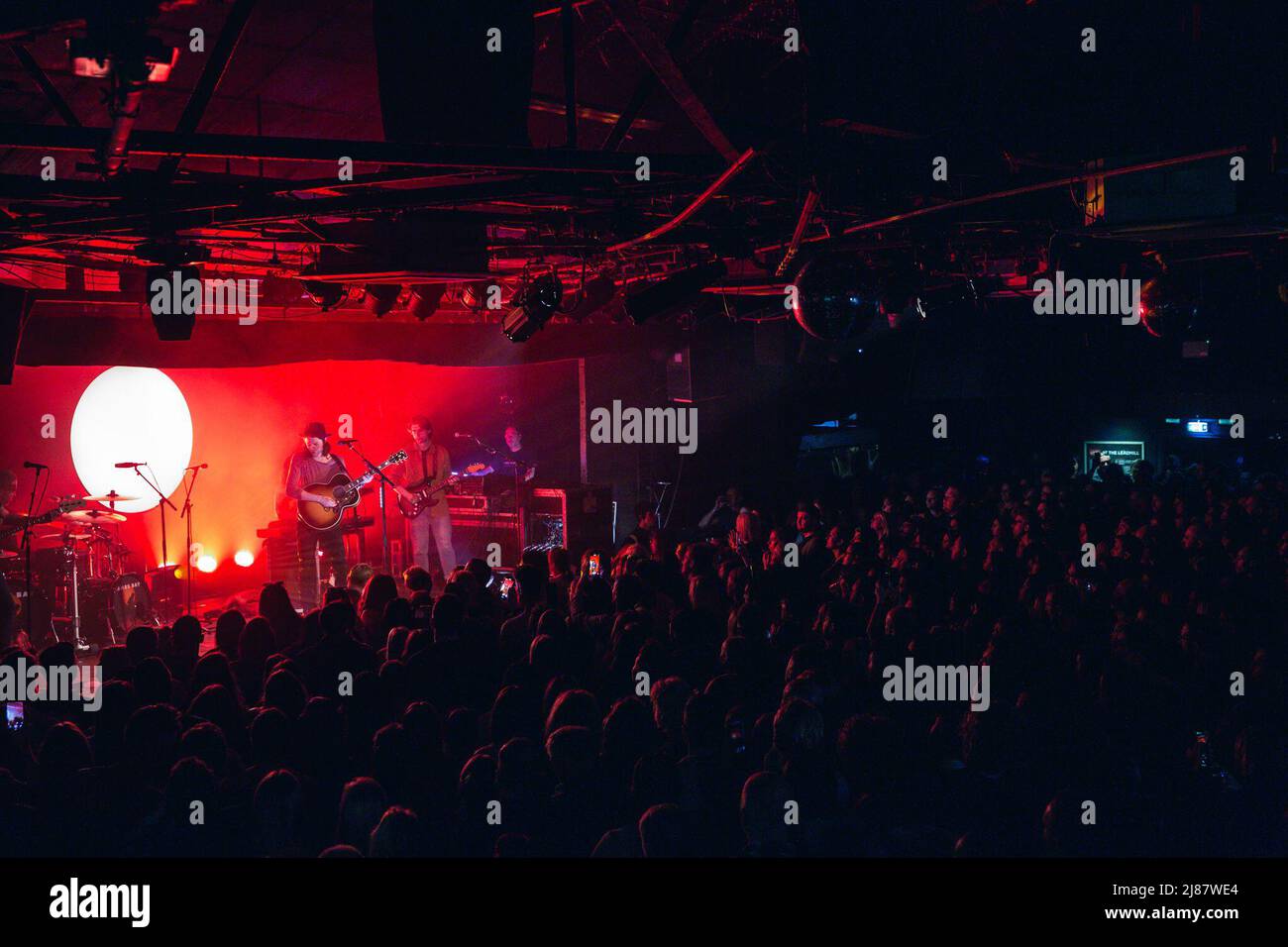 13 mai 2022 : le chanteur-compositeur-interprète et guitariste anglais James Bay présente un spectacle complet au Leadmill à Sheffield, lors de la dernière nuit de sa tournée au Royaume-Uni en 2022. La tournée se produit avant la sortie de son album studio de 3rd â€˜Leapâ€™ en juillet. Le Leadmill est toujours menacé de se fermer alors que des milliers de personnes signent une pétition pour sauver le lieu emblématique. Arctic Monkeys, Richard Hawley, Jarvis Cocker et amenez-moi les Oli Sykes de l'Horizonâ€™s sont parmi les artistes de Sheffield qui ont parlé en soutien au lieu (Credit image: © Myles Wright/ZUMA Press Wire) Banque D'Images