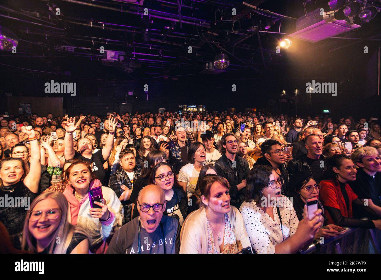 13 mai 2022 : le chanteur-compositeur-interprète et guitariste anglais James Bay présente un spectacle complet au Leadmill à Sheffield, lors de la dernière nuit de sa tournée au Royaume-Uni en 2022. La tournée se produit avant la sortie de son album studio de 3rd â€˜Leapâ€™ en juillet. Le Leadmill est toujours menacé de se fermer alors que des milliers de personnes signent une pétition pour sauver le lieu emblématique. Arctic Monkeys, Richard Hawley, Jarvis Cocker et amenez-moi les Oli Sykes de l'Horizonâ€™s sont parmi les artistes de Sheffield qui ont parlé en soutien au lieu (Credit image: © Myles Wright/ZUMA Press Wire) Banque D'Images