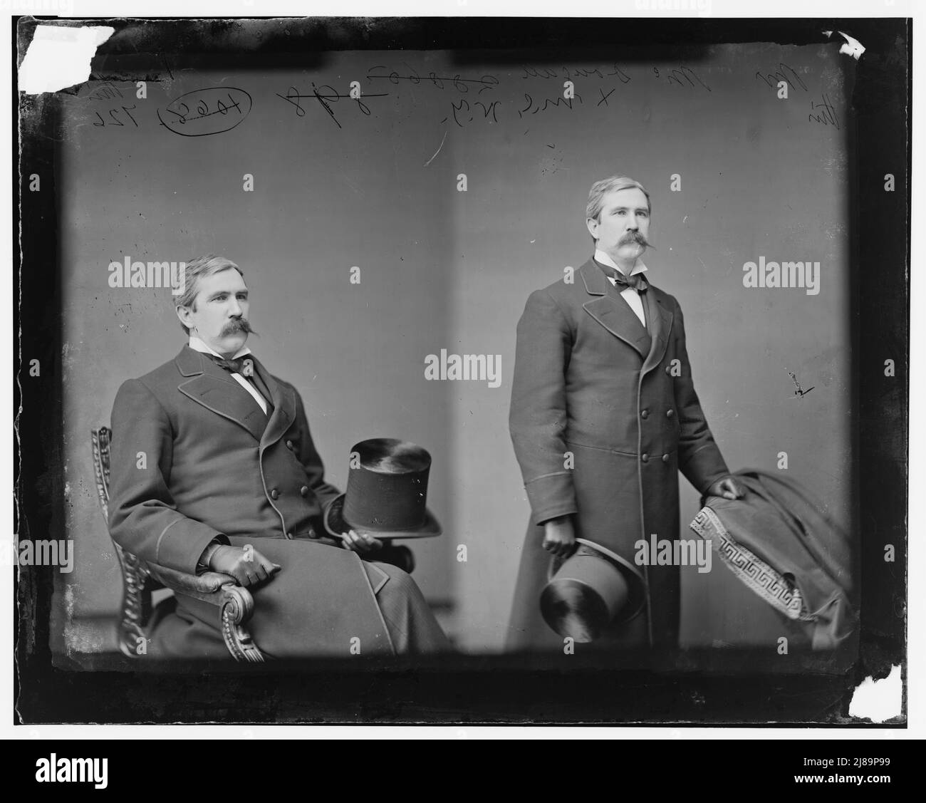 Clinton Dugald MacDougall, de New York, 1865-1880. Clinton Dugald, Rép. De New York, entre 1865 et 1880. Capt. En 75th N.Y. vol. Inf. Coll. De 111th N.Y. Regt. [Homme politique, avocat, soldat de l'Armée de l'Union : capitaine de l'infanterie bénévole de New York en 75th; colonel du New York Volunteer Infantry en 111th; maréchal du district judiciaire du nord de New York; maître de poste d'Auburn]. Banque D'Images