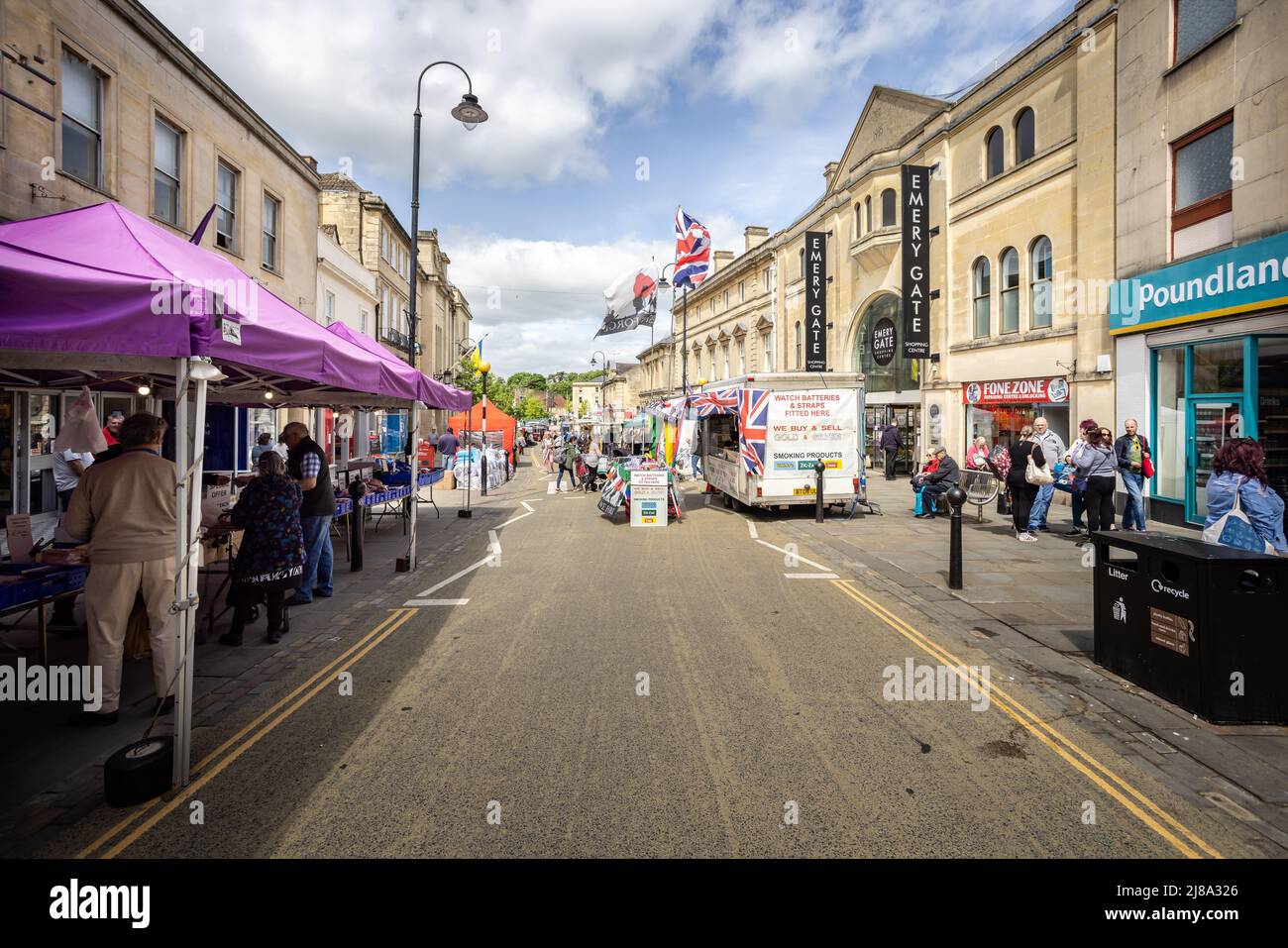 Marché de rue en plein air vendredi à Chippenham, Wiltshire, Royaume-Uni, le 13 mai 2022 Banque D'Images