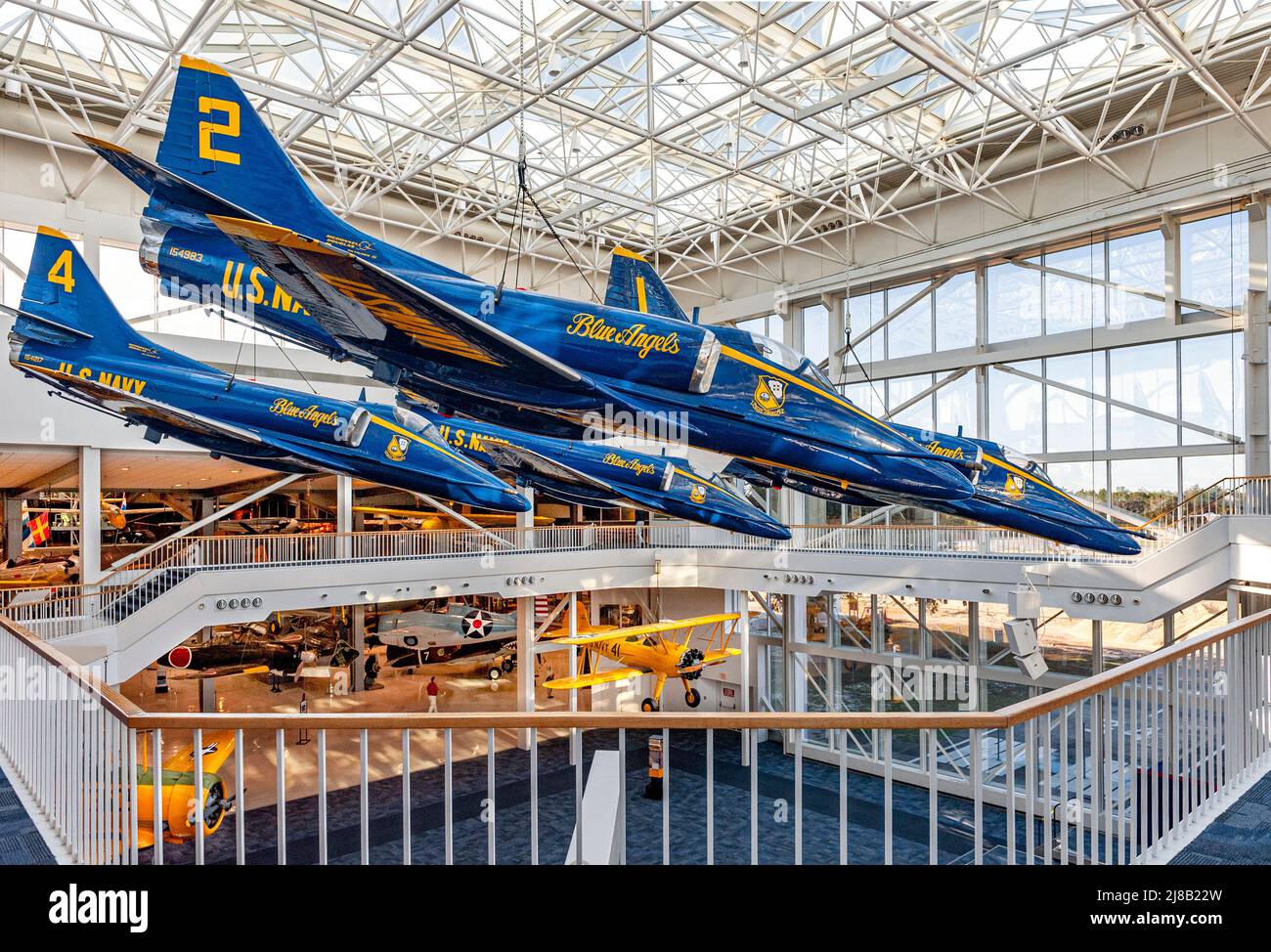 Les Blue Angels sont exposés au Musée national de l'aviation navale Banque D'Images