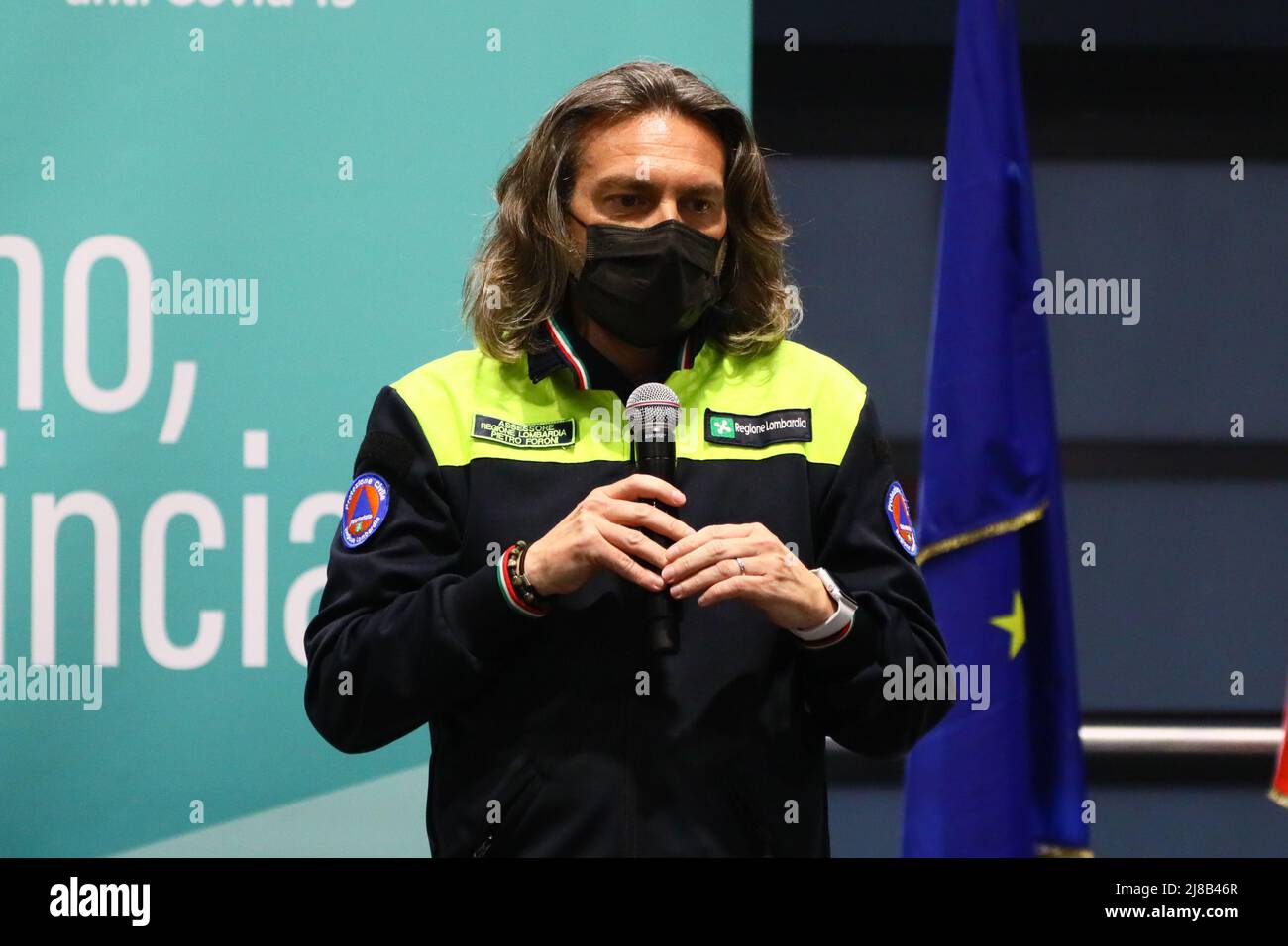 Les délégués assistent à une conférence de presse dans la région Lombardie avec Francesco Paolo Figliuolo, Commissaire spécial pour la mise en œuvre et la coordination des mesures nécessaires à l'endiguement et au contraste de l'urgence épidémiologique COVID-19, dans le centre de vaccination de Fiera Milano, Milan, Italie avec: Pietro Foroni où: Milan, Italie quand: 31 mars 2021 crédit : Mairo Cinquetti/WENN Banque D'Images