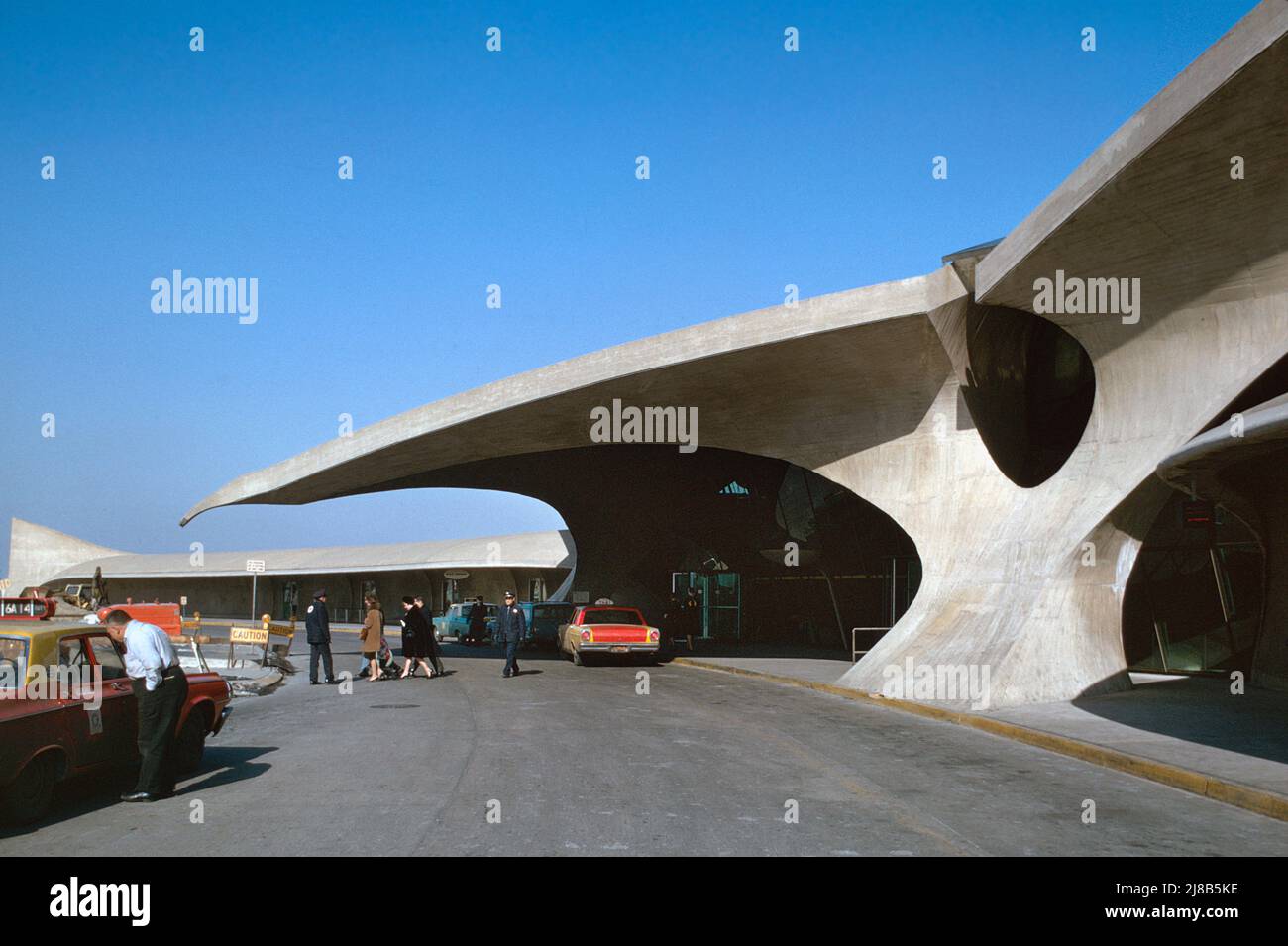 Terminal de TRANS World Airlines, aéroport John F. Kennedy (anciennement Idlewild), New York, New York, Etats-Unis, conçu par Eero Saarinen, Balthazar Korab, 1963 Banque D'Images
