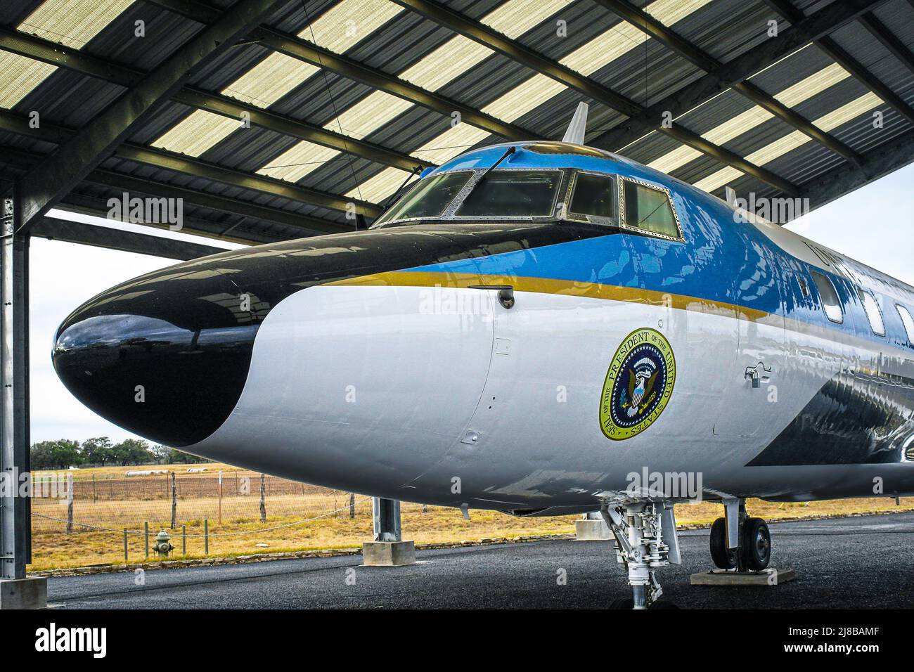 Oct 23 2012 Johnson City Texas USA - le président Lyndon Johnsons avion présidentiel gara sous abri dans son ranch du Texas avec le sceau présidentiel -fa Banque D'Images