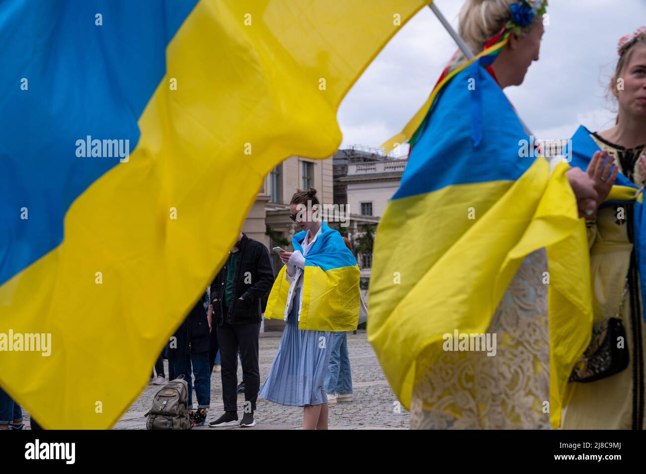 14.05.2022, Berlin, Allemagne, Europe - les Ukrainiens et les partisans protestent lors d'une manifestation pacifique selon la devise 'et avec l'Ukraine'. Banque D'Images