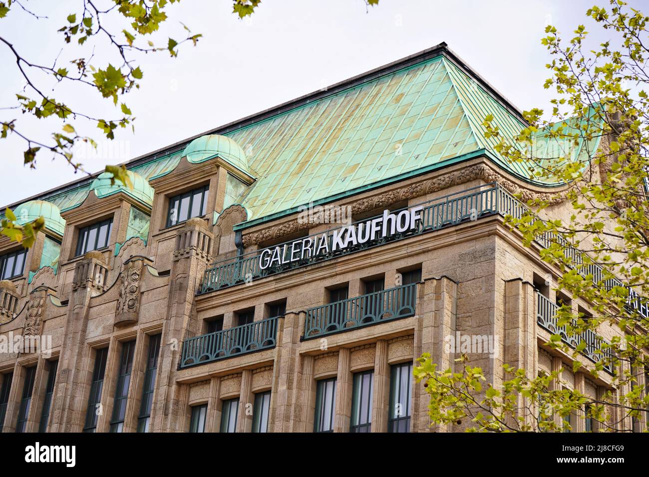 Bâtiment historique du grand magasin 'Kaufhof an Düder' (Galeria Kaufhof) à Düsseldorf. Galeria Kaufhof est une chaîne de grands magasins allemande. Banque D'Images