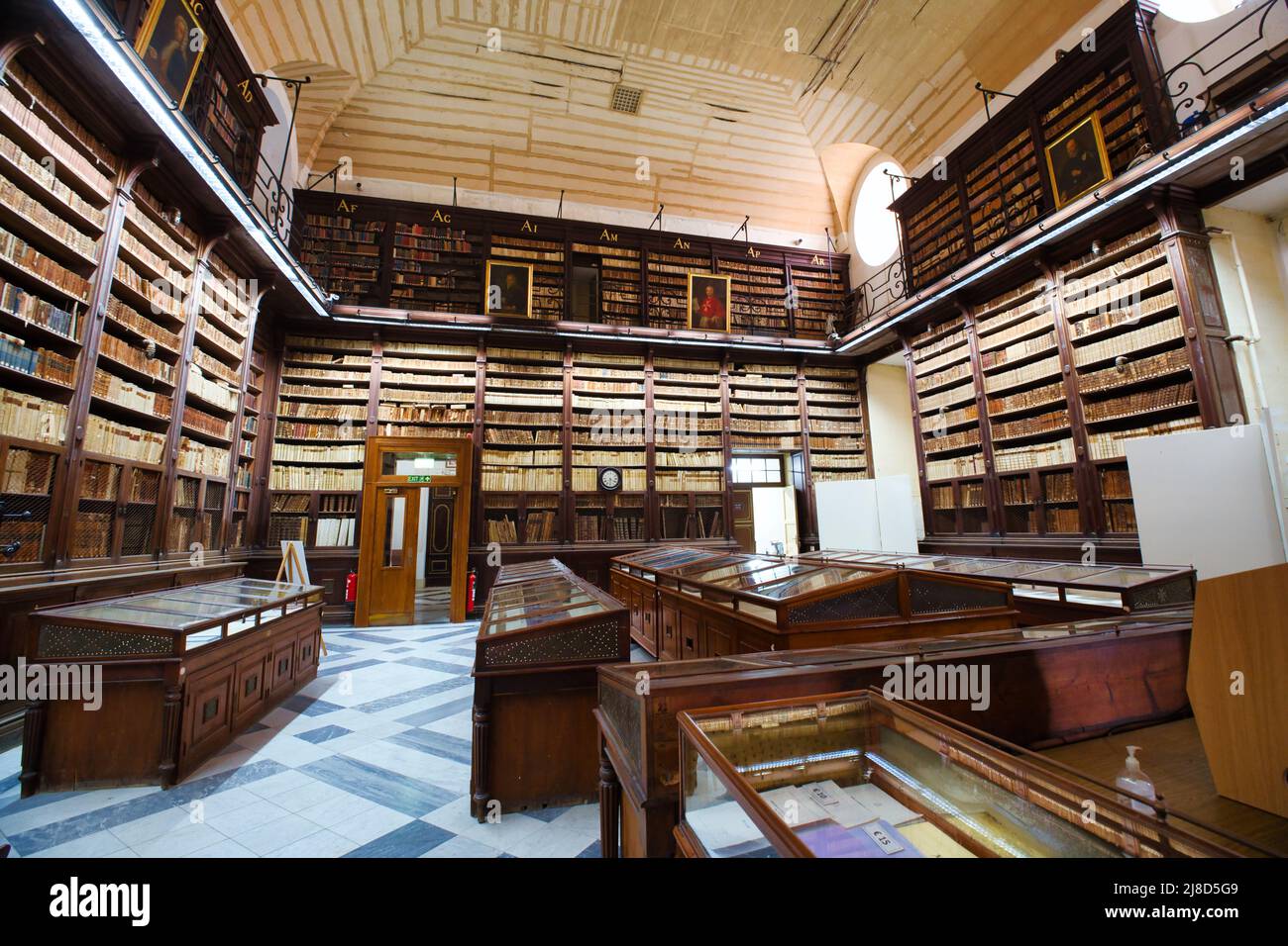 Intérieurs de la Bibliothèque nationale de Malte Banque D'Images