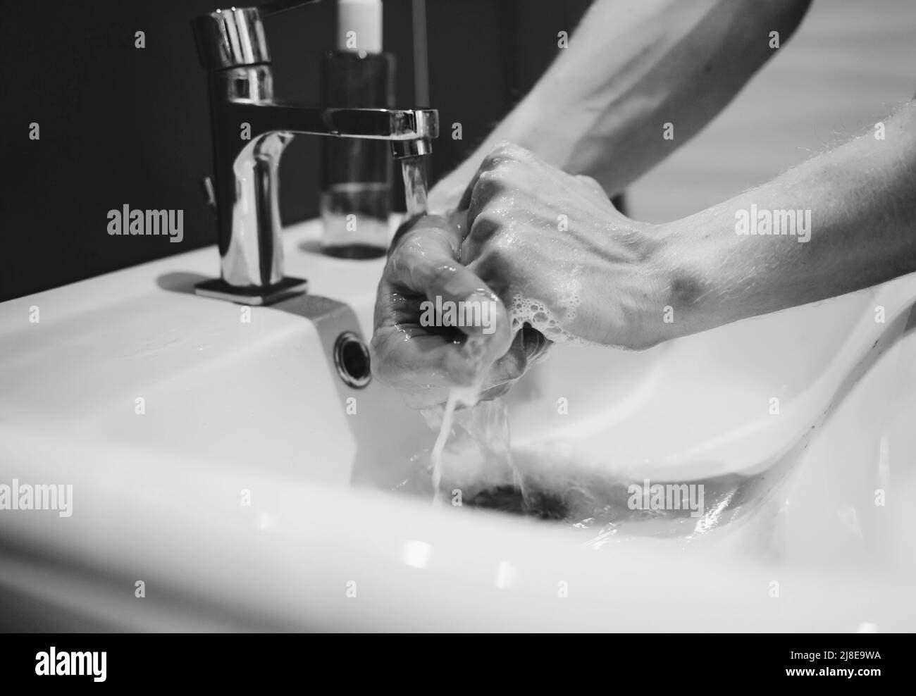 Santé et hygiène. Laver à la main avec du savon pendant la pandémie du coronavirus Banque D'Images