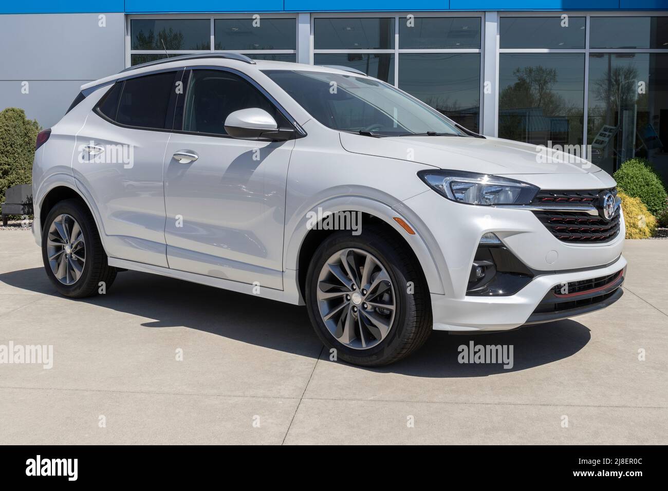 Kendallville, Circa, mai 2022 : exposition de vus encore de Buick. L'encore intègre Amazon Alexa, Apple CarPlay et Android Auto. Banque D'Images