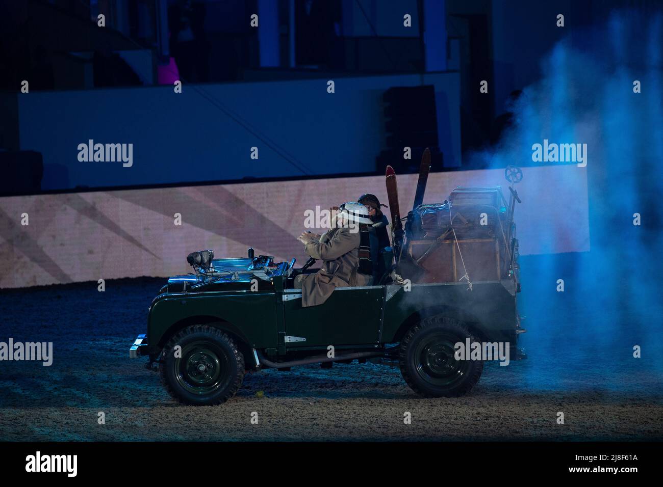 Windsor, Berkshire, Royaume-Uni. 15th mai 2022. Les foules ont été ravie d'assister à la célébration du Jubilé de platine ce soir en présence de la reine Elizabeth II L'événement théâtral a impliqué 500 chevaux, le groupe des Royal Marines et 1 300 interprètes de partout dans le Commonwealth et le monde. Crédit : Maureen McLean/Alay Live News Banque D'Images