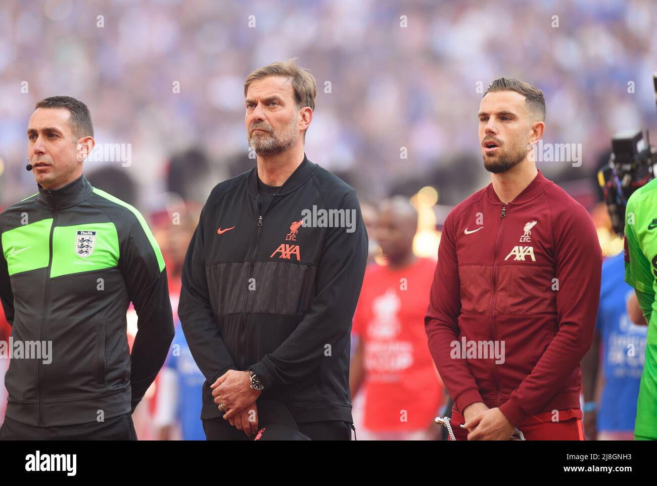 14 Mai 2022 - Chelsea / Liverpool - Emirates FA Cup final - Wembley Stadium Liverpool Manager Jurgen Klopp et Jordan Henderson pendant l'hymne national à Wembley Picture Credit : © Mark pain / Alay Live News Banque D'Images