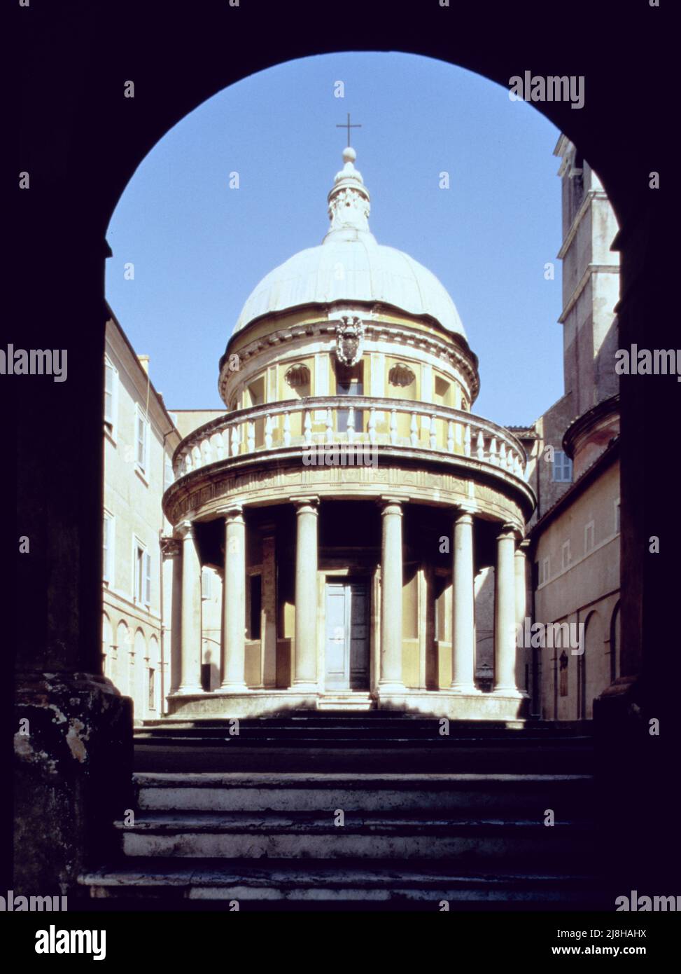 Le Tempitetto, San Pietro in Montorio, Rome, Italie (photo); (add.info.: lieu supposé du martyre de Saint Pierre; conçu par Donato Bramante (1444-1514) 1508-12); © Arte & Immagini ; . Banque D'Images