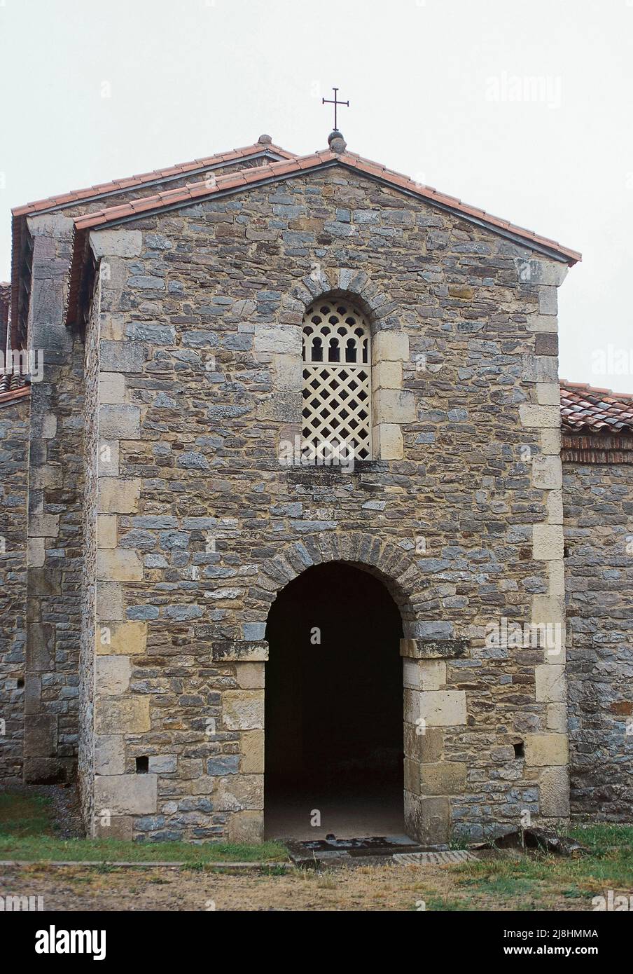 Espagne, Asturies, Santianes de Pravia. Église de Saint Jean Apôtre et évangéliste. Église catholique romaine préromane des Asturies construite en 780. Banque D'Images