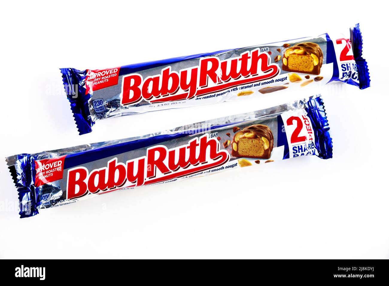 Baby Ruth Milk chocolat bar avec arachides et nougat isolé sur un fond blanc. Banque D'Images