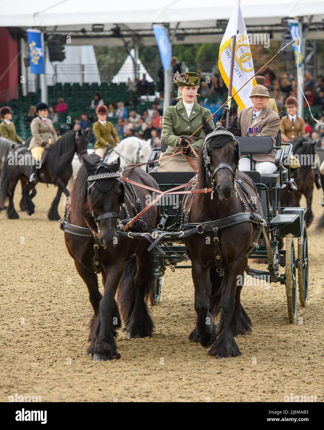 Lady Louise Mountbatten-Windsor au volant de sa Majesté la Reine des poneys tombés et la calèche de son grand-père au Royal Windsor Horse Show 2022 © 2021 Nico Morgan. Tous droits réservés Banque D'Images