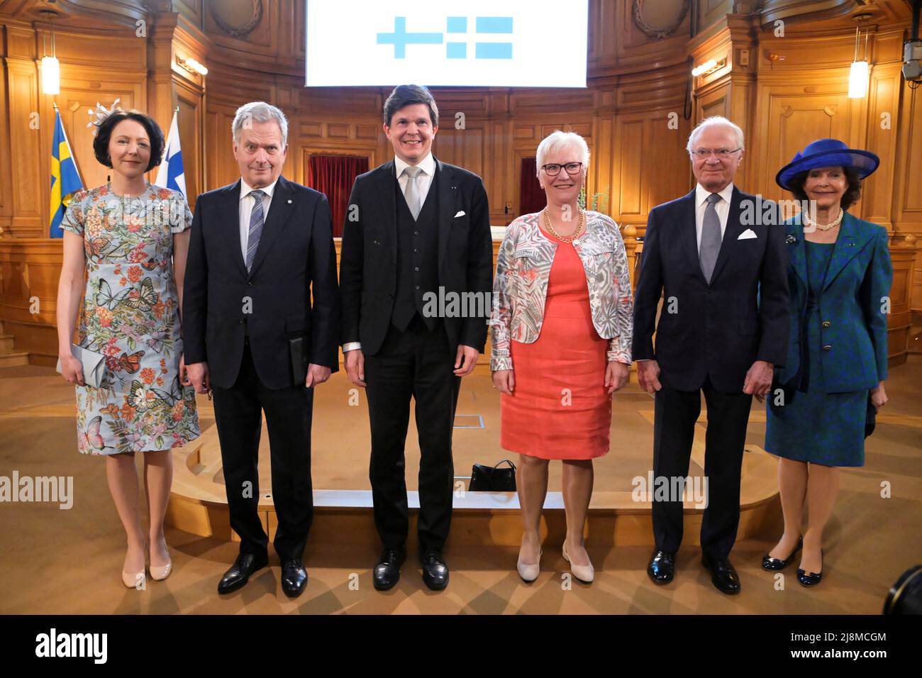 Jenni Haukio, président Sauli Niinisto, président du Riksdag Andreas Norlén, Åsa Lindestam, premier vice-président, le roi Carl Gustaf et la reine Silvia au Palais Royal de Stockholm, Suède, le 17 mai 2022. Le président finlandais effectue une visite d’État de deux jours en Suède photo : Anders Wiklund / TT code 10040 Banque D'Images