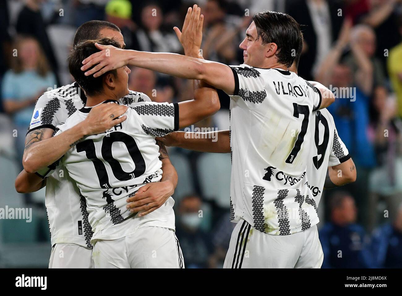 Leonardo Bonucci, Paulo Dybala et Dusan Vlahovic de Juventus FC célèbrent lors de la série Un match de football 2021/2022 entre Juventus FC et SS Lazi Banque D'Images