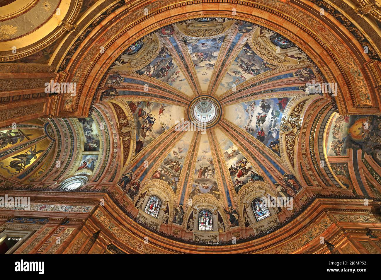 Plafond décoré de fresques de la basilique San Francisco el Grande, Madrid, Espagne Banque D'Images