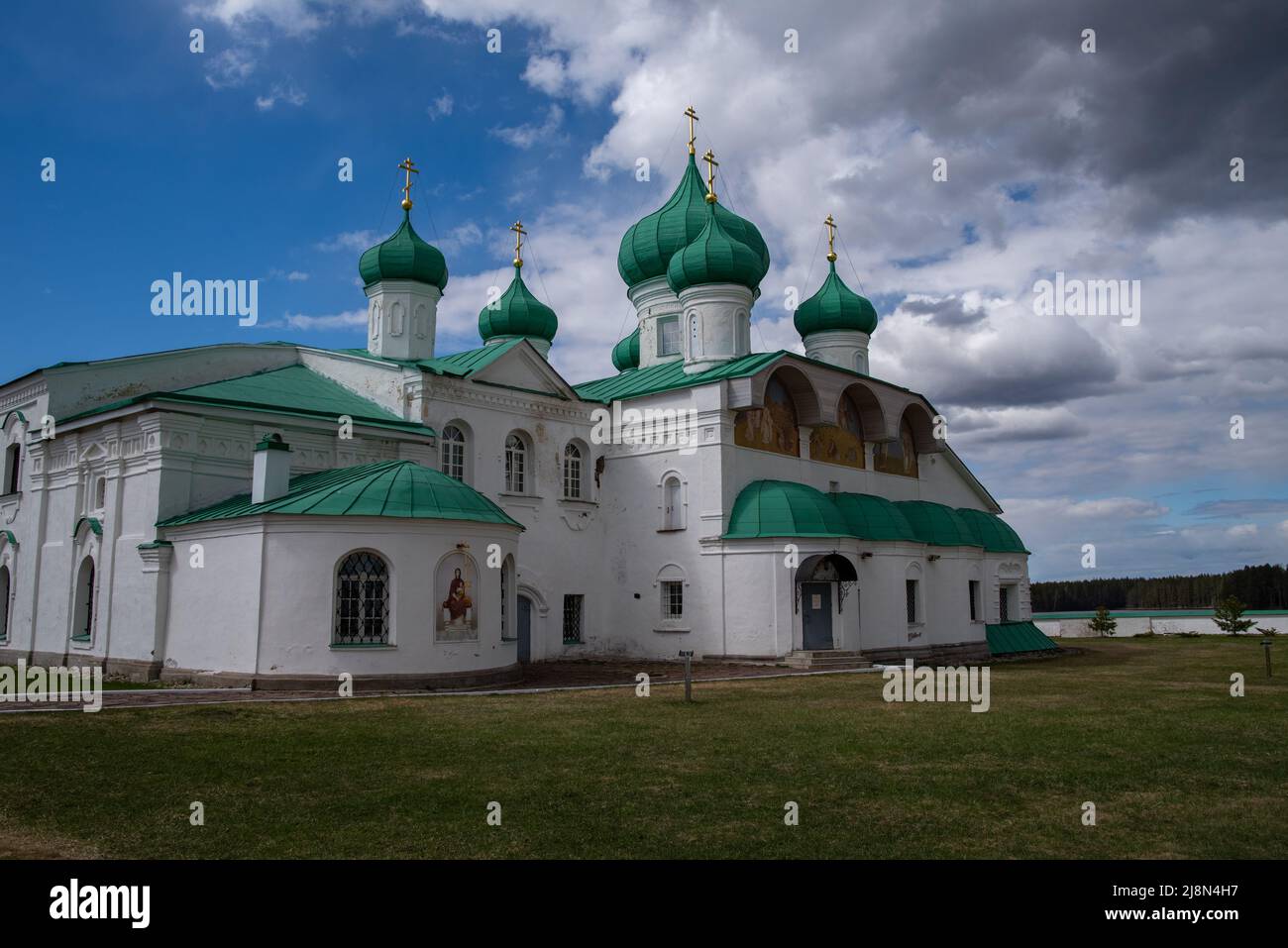 Cathédrale de la Transfiguration du Seigneur dans le monastère Alexander-Svirsky de la Trinité. Village de Staraya Sloboda, région de Leningrade, Russie Banque D'Images