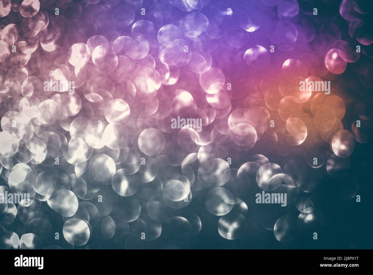 Arrière-plan abstrait gris violet non focalisé, flou de bokeh de l'objectif Banque D'Images