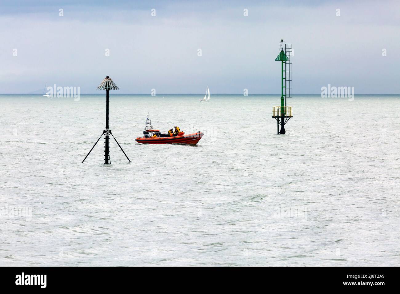 Bateau de sauvetage RNLI dans la mer à Minehead, Somerset, Royaume-Uni Banque D'Images