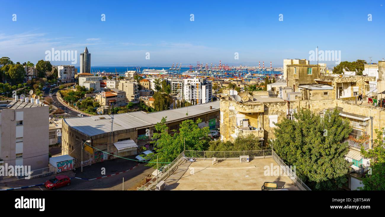 Haifa, Israël - 12 mai 2022 : vue panoramique sur le centre-ville et le port, depuis le quartier Hadar Hacarmel, Haïfa, Israël Banque D'Images