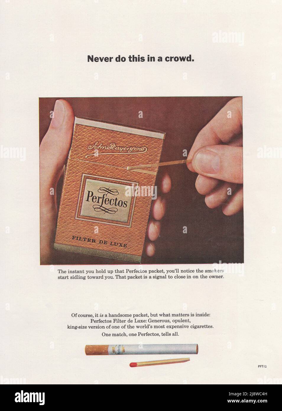 Perfectos cigarettes paquet de cigarettes vintage papier publicité annonce 1970s Banque D'Images