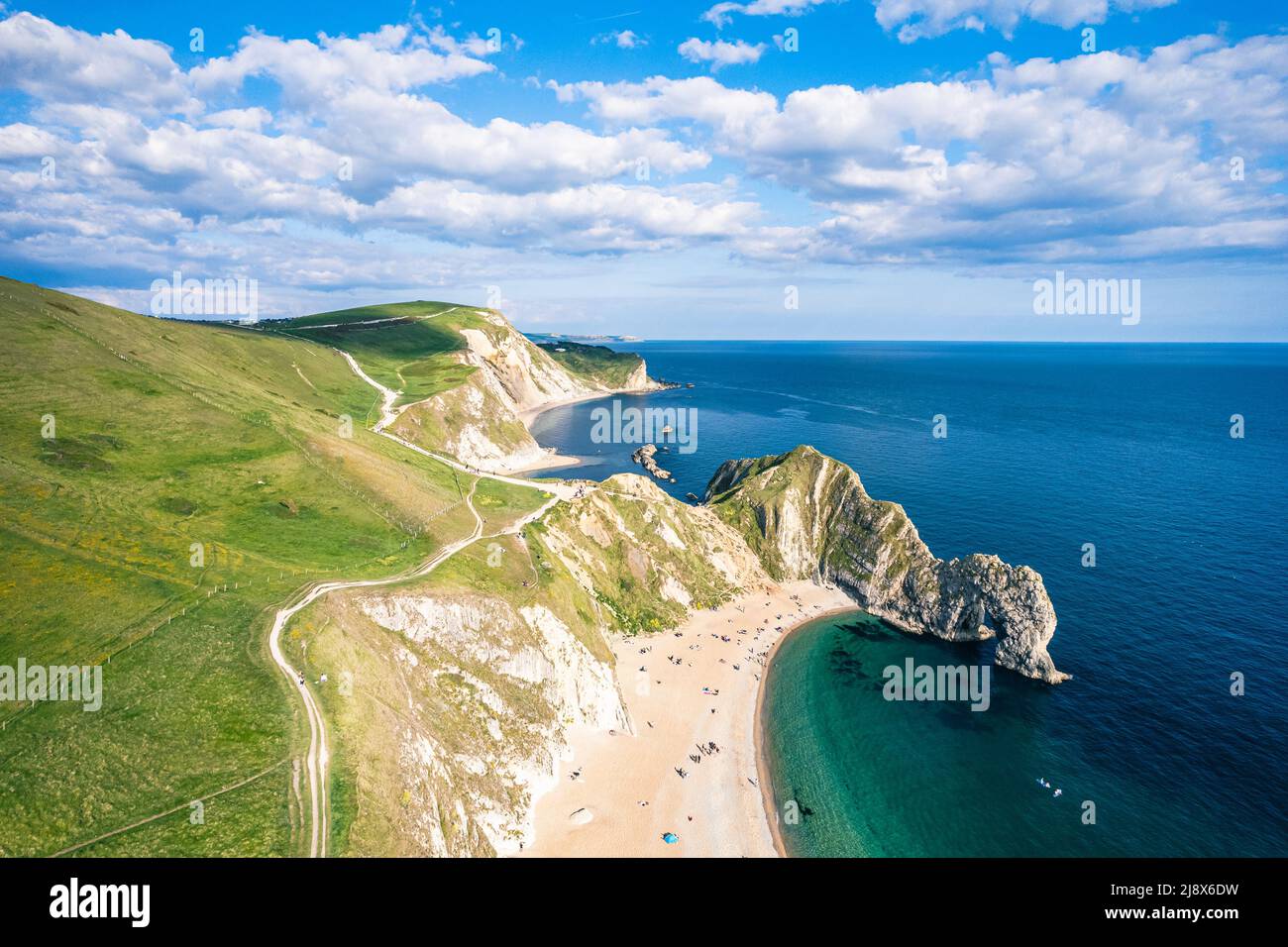 Falaises blanches sur Jurassic Coast et Durdle Door, Wareham, Dorset, Angleterre, Europe Banque D'Images