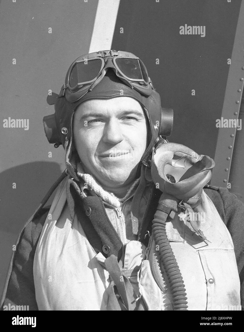 James Easson Hogg, chef de l'escadron. CO 438 Sqn ARC, 1945 tués dans un accident de vol le 23 mars 1945 ca. 1945 ou antérieur Banque D'Images