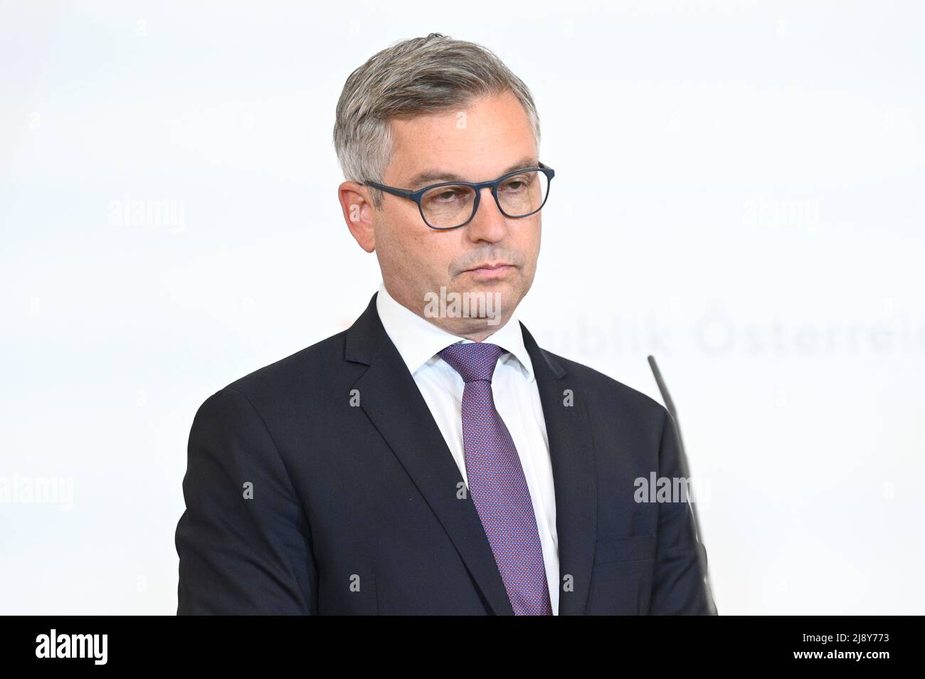Vienne, Autriche 18th mai 2022. Conseil des ministres du gouvernement fédéral à la Chancellerie fédérale avec le ministre fédéral des Finances, le Dr Magnus Brunner (ÖVP). Sujet : dépendance de l'Autriche au gaz russe Banque D'Images