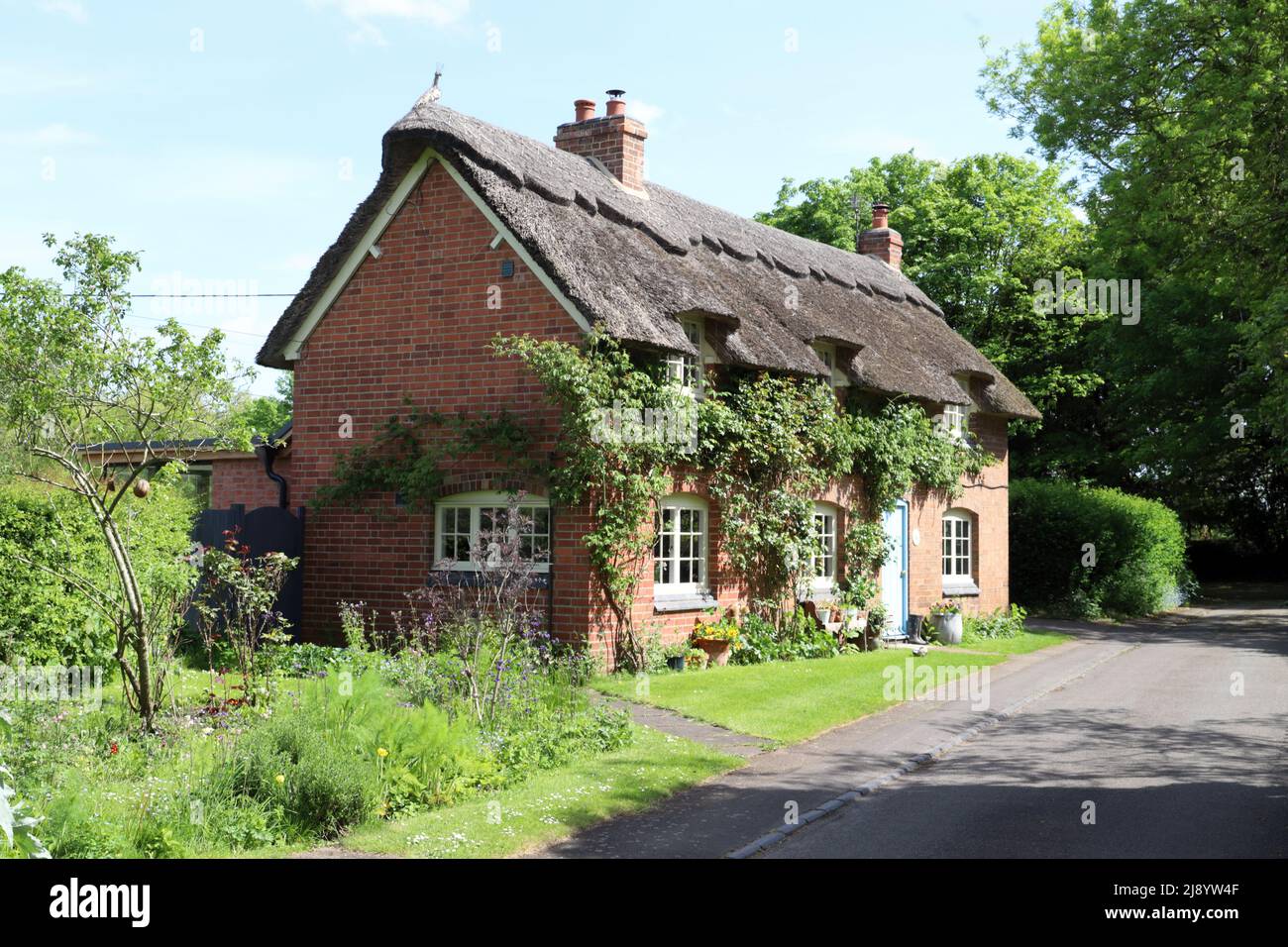 Joli cottage en chaume à Wappenbury, Warwickshire Banque D'Images