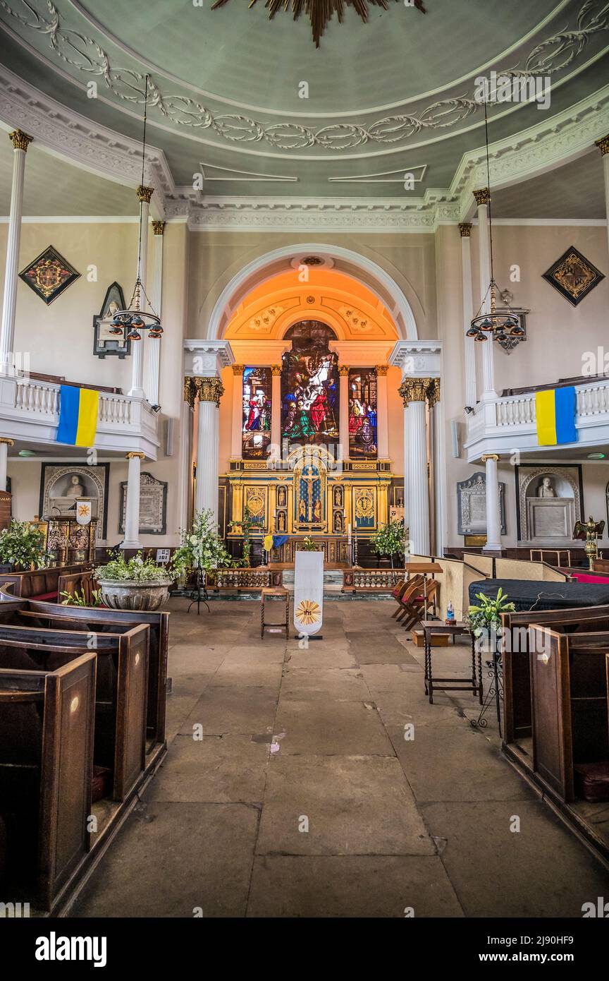 L'image est de l'intérieur de l'église St Chads datant du 18th siècle qui surplombe les parcs de Quarry et les jardins récréatifs de Shrewsbury. Banque D'Images