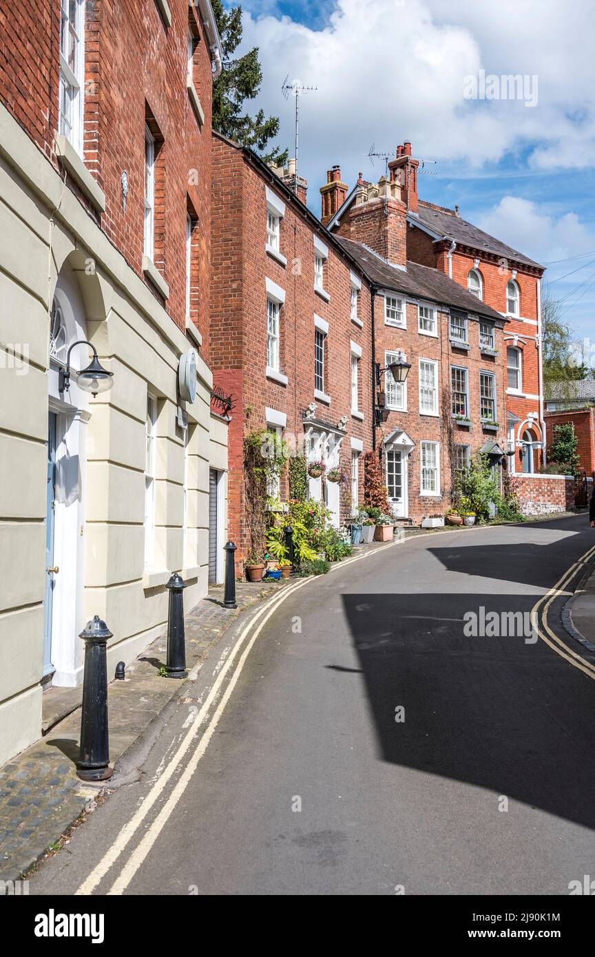 L'image est de scènes de rue générales colorées de Shrewsbury avec leurs agréables bâtiments de style géorgien Banque D'Images