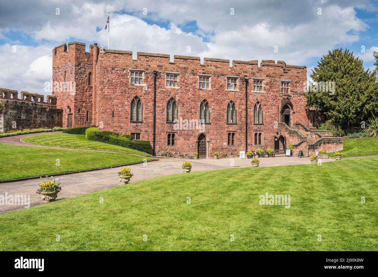 L'image est des terrains extérieurs du château et de la forteresse de Shrewsbury qui a été construit le 11th siècle par le roi anglais Edward I Banque D'Images