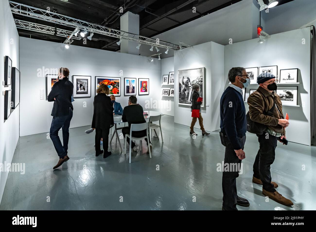 New York, États-Unis. 19th mai 2022. Le salon de la photographie présenté par l'AIPAD (Association of International Photography Art Dealers) a ouvert ses portes aujourd'hui à New York. Le spectacle réunit 49 des plus grandes galeries de photographie d'art au monde. Credit: Enrique Shore/Alay Live News Banque D'Images