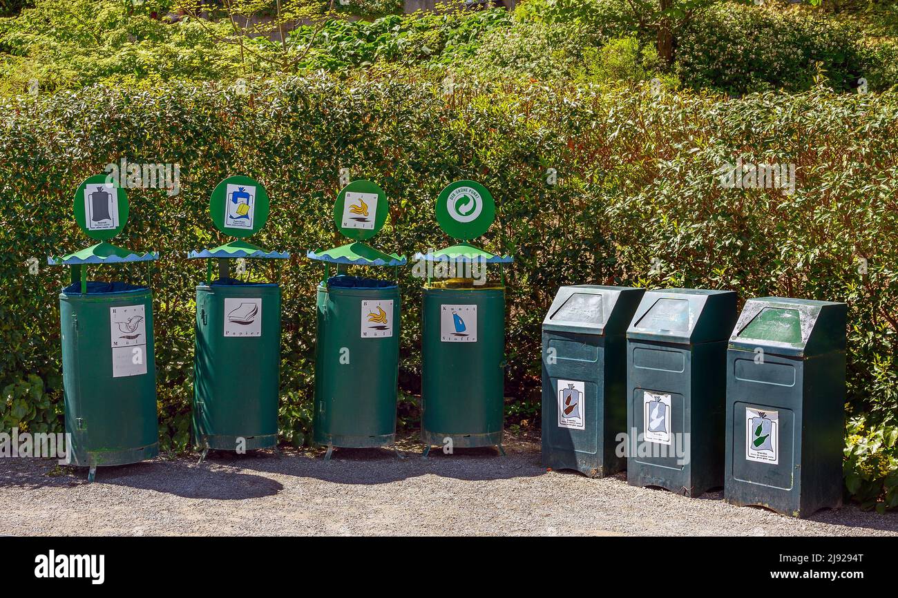 Séparation exemplaire des déchets, poubelle, île du Mainau, lac de Constance, Bade-Wurtemberg, Allemagne Banque D'Images
