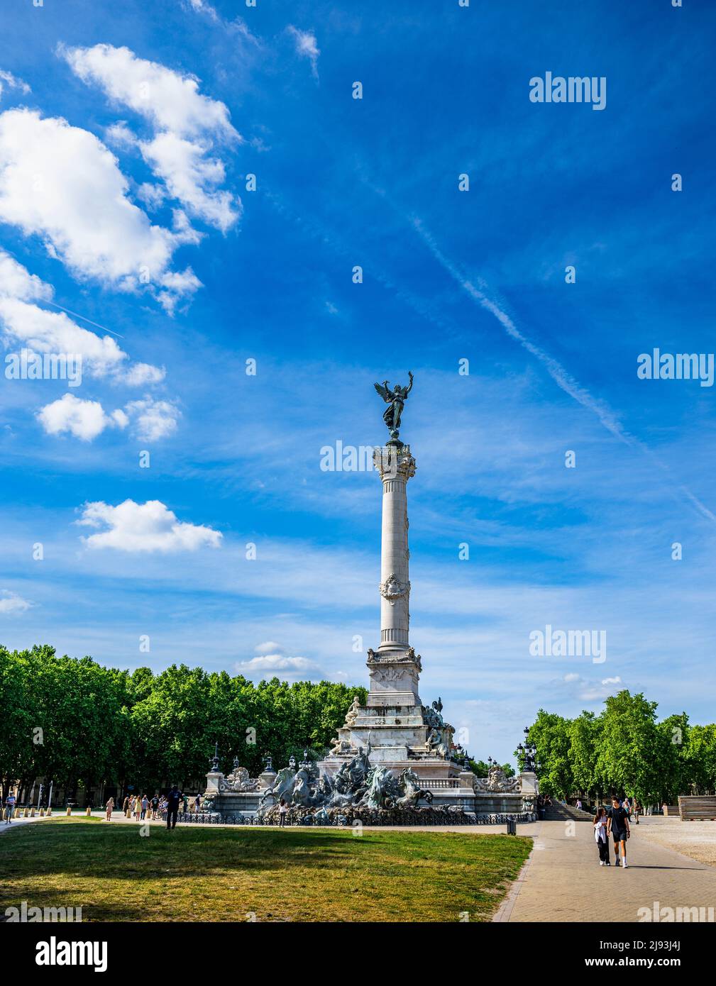Monument aux Girondins, place des Quinconces, Bordeaux, France - emblématique de la Révolution française à Bordeaux avec le célèbre monument et les fontaines Banque D'Images