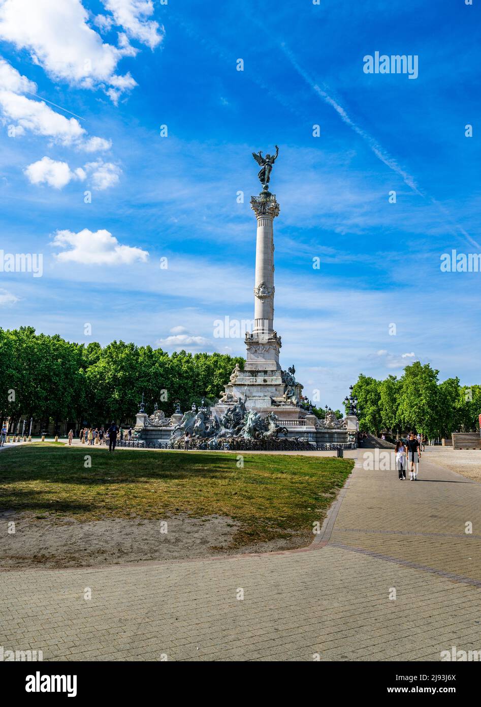 Monument aux Girondins, place des Quinconces, Bordeaux, France - emblématique de la Révolution française à Bordeaux avec le célèbre monument et les fontaines Banque D'Images