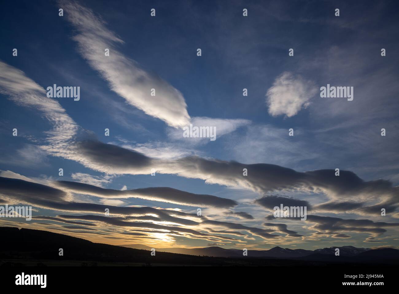 Un ciel hivernal au-dessus des Cairngorms, Écosse, Royaume-Uni Banque D'Images