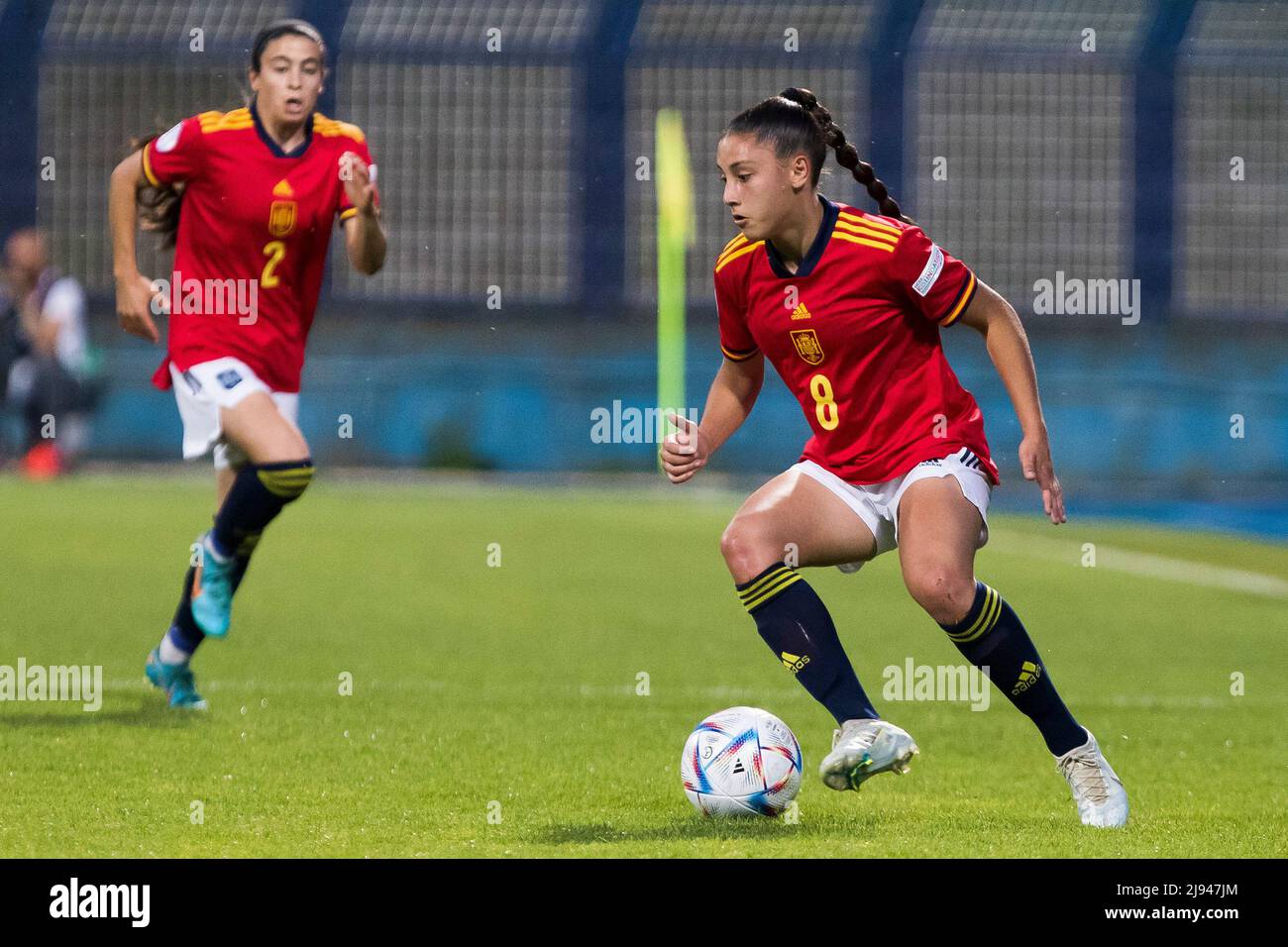 Zenica, Bosnie-Herzégovine, 15th mai 2022. Olaya Enrique de l'Espagne en action pendant le Championnat d'UEFA des femmes des moins de 17 ans 2022 finale entre l'Espagne U17 et l'allemagne U17 au stade Grbavica à Sarajevo, Bosnie-Herzégovine. 15 mai 2022. Crédit : Nikola Krstic/Alay Banque D'Images