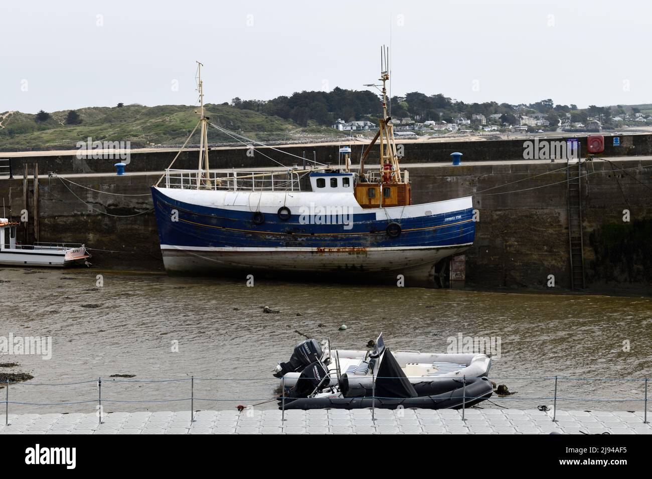 Padstow Harbour avec Boats Cornwall Angleterre royaume-uni Banque D'Images